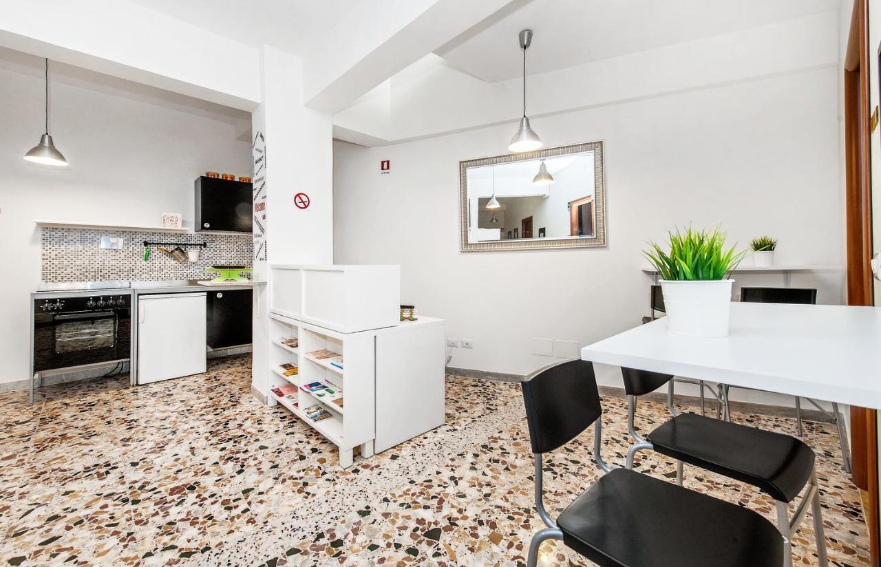 La Mela Di Roma Apartment Pokoj fotografie